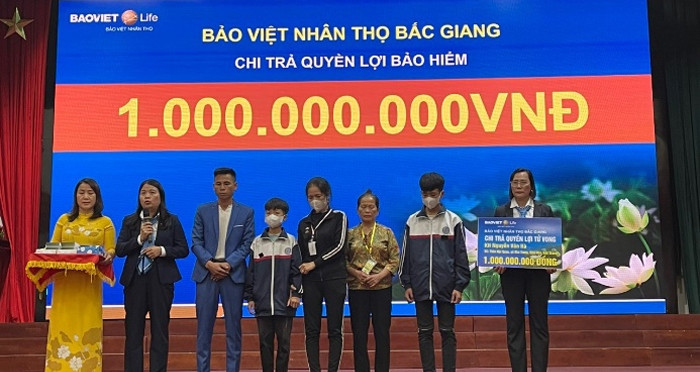 Bảo Việt Nhân Thọ chung tay bảo vệ sức khỏe người Việt