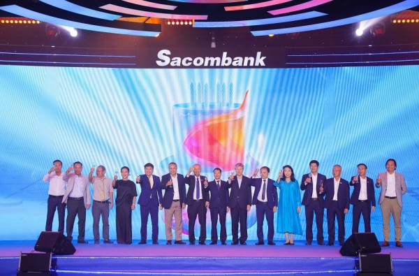 Sacombank (STB) báo lãi năm 2023 tăng 50% svck, thu hồi thêm được 7.000 tỷ đồng nợ xấu