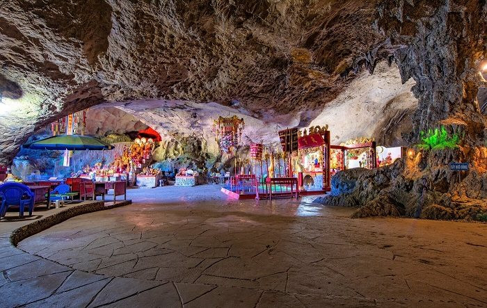 Ngôi chùa nằm trong hang động đẹp hàng đầu Việt Nam, được mệnh danh là 'Đệ nhất bát cảnh' của vùng đất cửa ngõ phên dậu