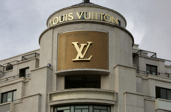 Cuộc cải tổ mạnh mẽ ở tập đoàn thời trang xa xỉ lớn nhất thế giới: Cựu CEO Louis Vuitton được giao trọng trách mới