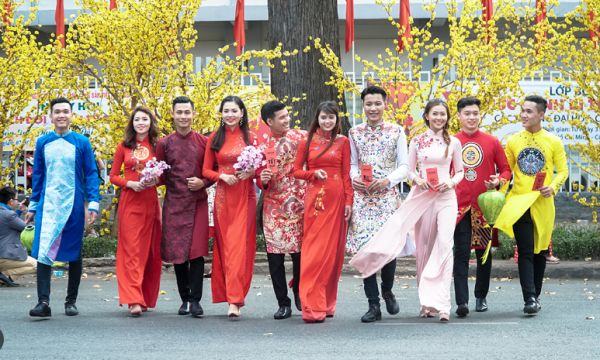 Hé lộ số tiền 'khủng' người Việt đã chi mua sắm áo dài đón Tết trên sàn TMĐT
