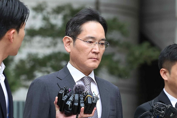 Chủ tịch Samsung thoát án thao túng cổ phiếu và gian lận kế toán