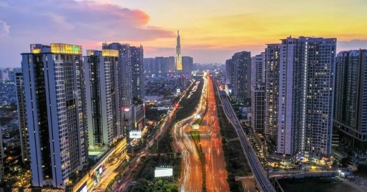 Thành phố trong thành phố duy nhất Việt Nam rộng 211km2 với quy mô của một đô thị hoàn chỉnh, đóng góp 7% GDP cả nước