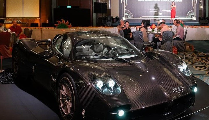 Siêu xe Pagani Utopia giá hơn 2,2 triệu USD đầu tiên có mặt tại Singapore