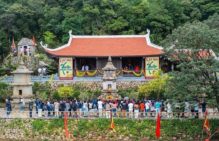 Lễ hội xuyên suốt năm ở Ngọa Vân, Yên Tử
