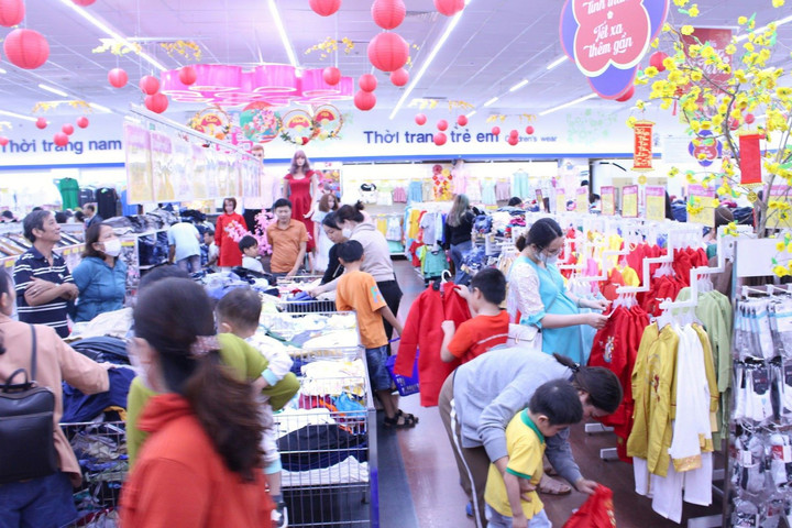 Saigon Co.op đặt mục tiêu doanh thu năm 2024 tăng 7%
