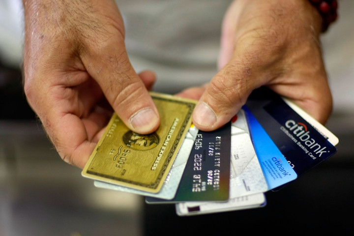 Nền kinh tế số 1 thế giới: Bất ngờ với số thẻ tín dụng mỗi người có, dư nợ hơn 1.100 tỷ USD