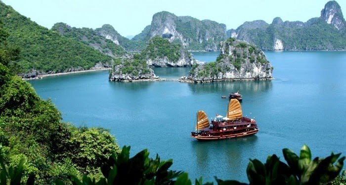 Lộ diện vịnh biển sẽ là điểm đến của du thuyền lớn nhất Việt Nam: Được ví đẹp 'ngang hàng' với Vịnh Hạ Long