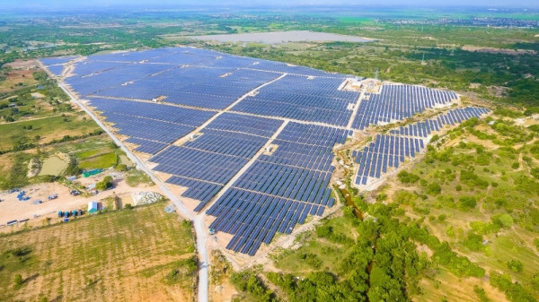 'Đại gia' Trung Quốc kéo cả hệ sinh thái đến tỉnh rộng nhất Việt Nam, chi 11.000 tỷ làm nhà máy pin mặt trời