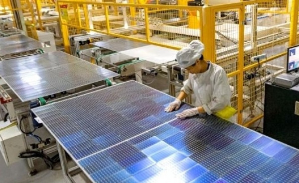 Chân dung 'đại bàng' tới từ Trung Quốc muốn rót 450 triệu USD để sản xuất pin mặt trời tại Nghệ An