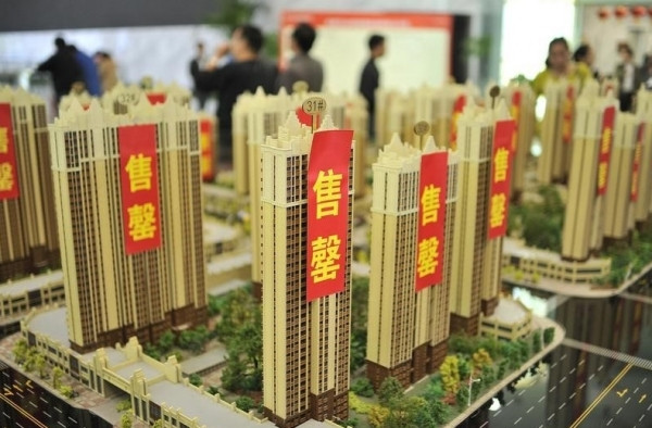 Kỳ lạ dự án 'đắt như tôm tươi' trong lúc cả nước ế ẩm: Bức tranh hai mặt của thị trường BĐS Trung Quốc