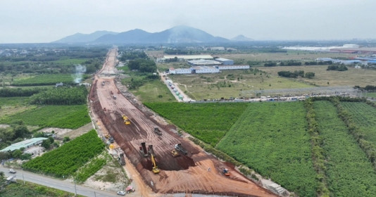 Hàng trăm hồ sơ đền bù cao tốc 17.000 tỷ đồng tại Đồng Nai bị ‘nhúng tay’
