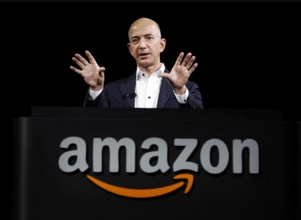 Amazon chỉ 'gõ' nhẹ, thêm một doanh nghiệp dệt may Việt Nam chìm trong thua lỗ buộc phải 'bán mình'