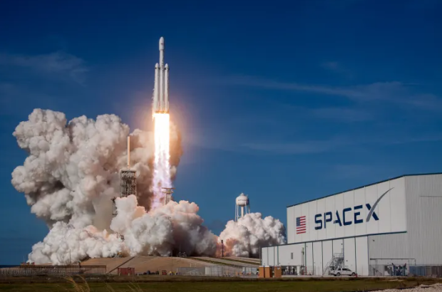 SpaceX nhận 843 triệu USD từ NASA để thực hiện dự án vũ trụ mới