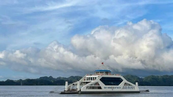 Gỡ 'tắc phà', 'đảo ngọc' miền Bắc được UNESCO công nhận đón chiếc phà hiện đại đầu tiên với sức chở 500 người 'cập cảng'