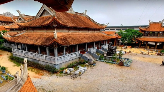 Ngôi chùa ở Việt Nam được xây bằng hơn 1.200m3 gỗ lim và gỗ sến, đặt bức tượng Bồ đề đạt ma bằng gỗ nu nghiến nguyên khối lập kỷ lục